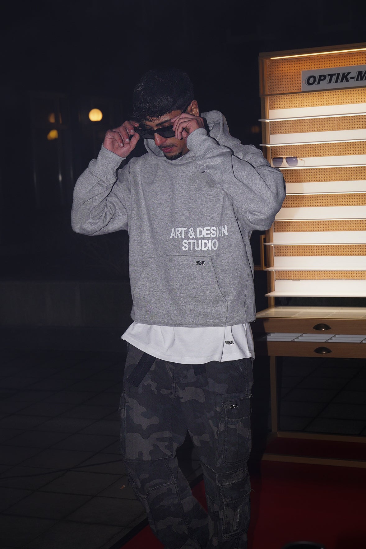 ART & DESIGN HOODIE - GREY